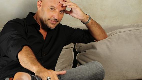 Contratar a Guillermo López en World Music BA.