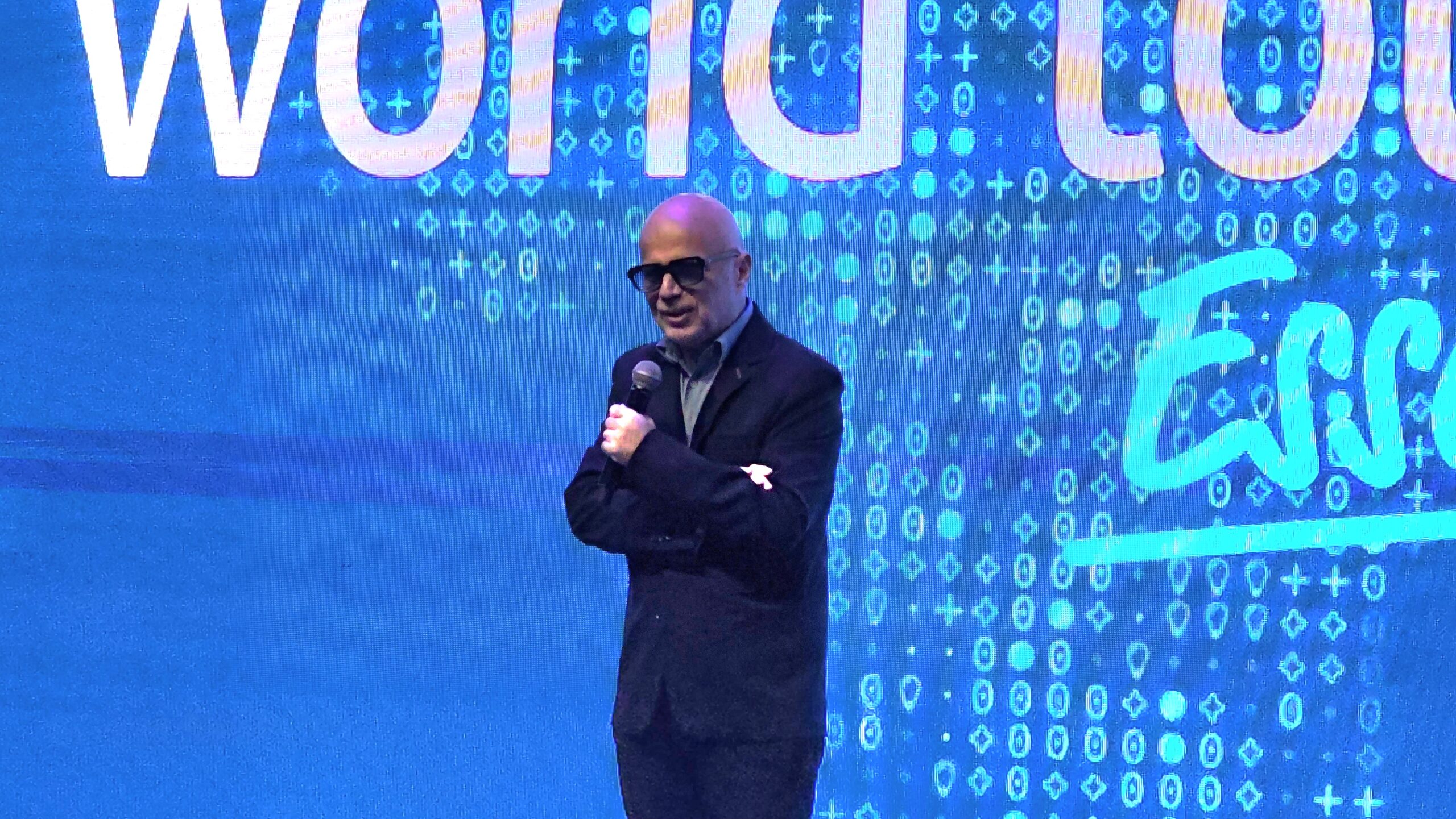 World Music BA junto a Sebastián Wainraich en el evento de Salesforce 6 World Music BA junto a Sebastián Wainraich en el evento de Salesforce 2