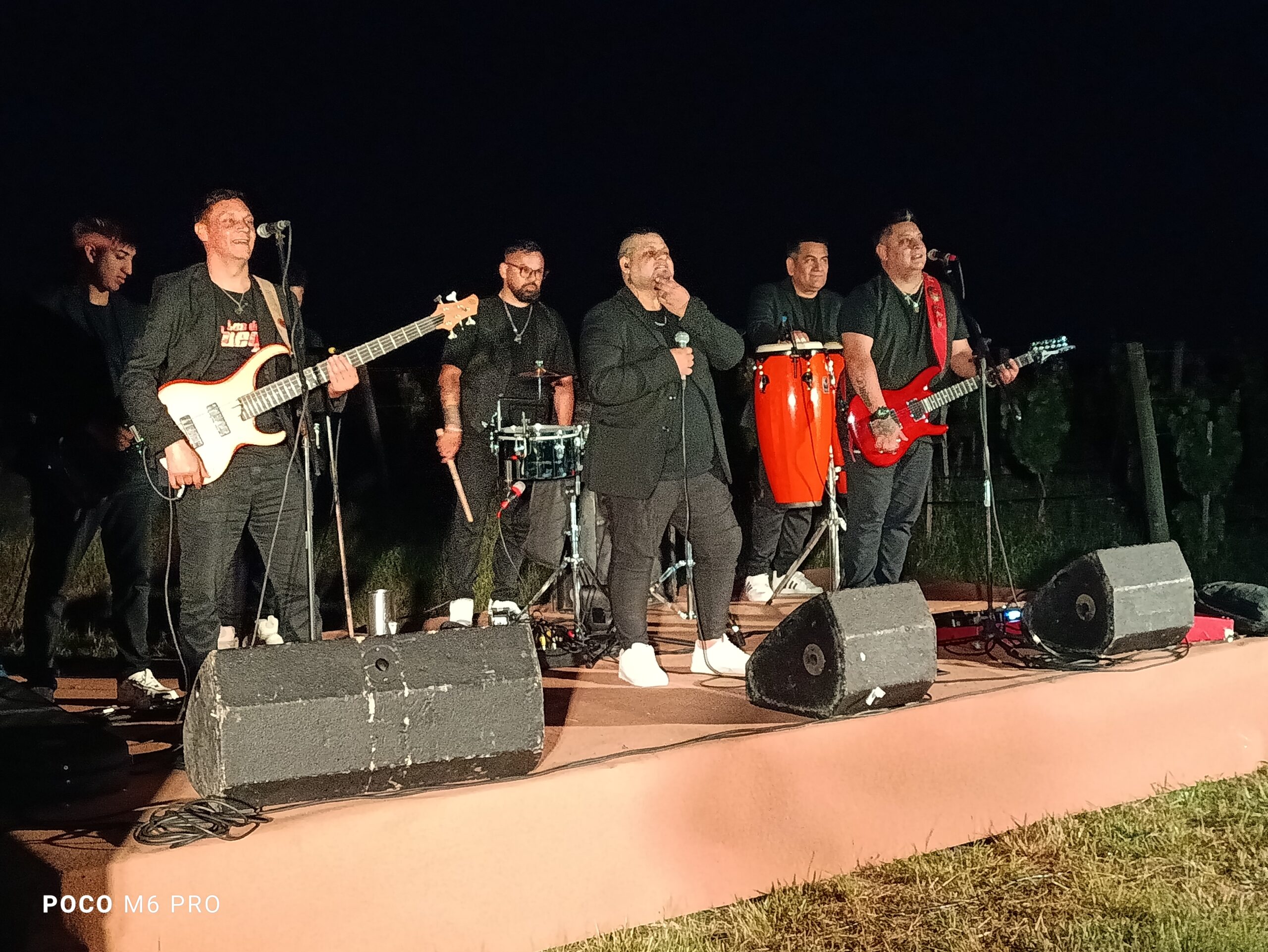 World Music BA junto a Los del Fuego en una noche a pura cumbia en Campana 7 World Music BA junto a Los del Fuego en una noche a pura cumbia en Campana 3