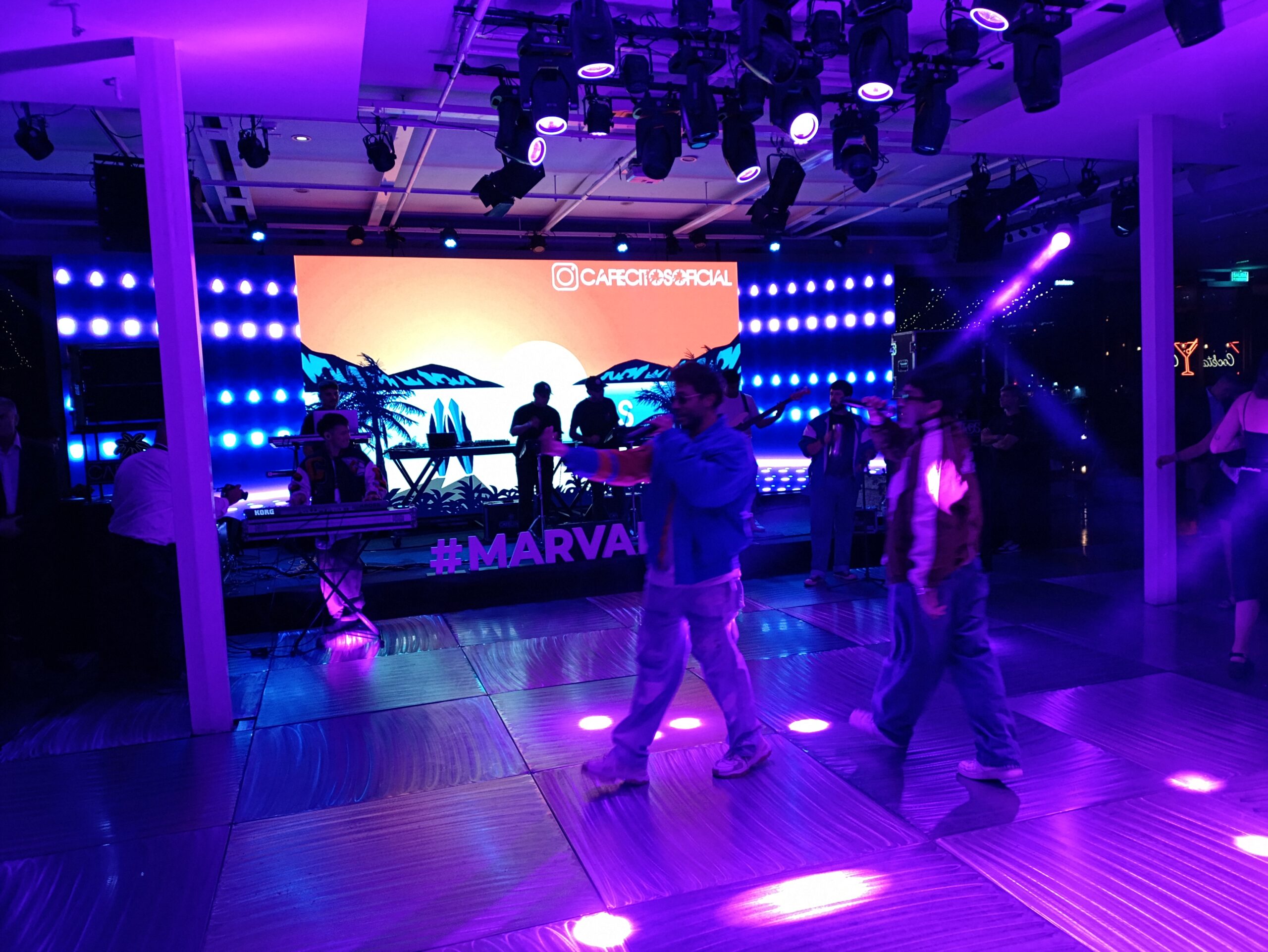 World Music BA llevó a Cafecitos a la fiesta de fin de año de Marval O'Farrell 11 World Music BA llevó a Cafecitos a la fiesta de fin de año de Marval O'Farrell 7