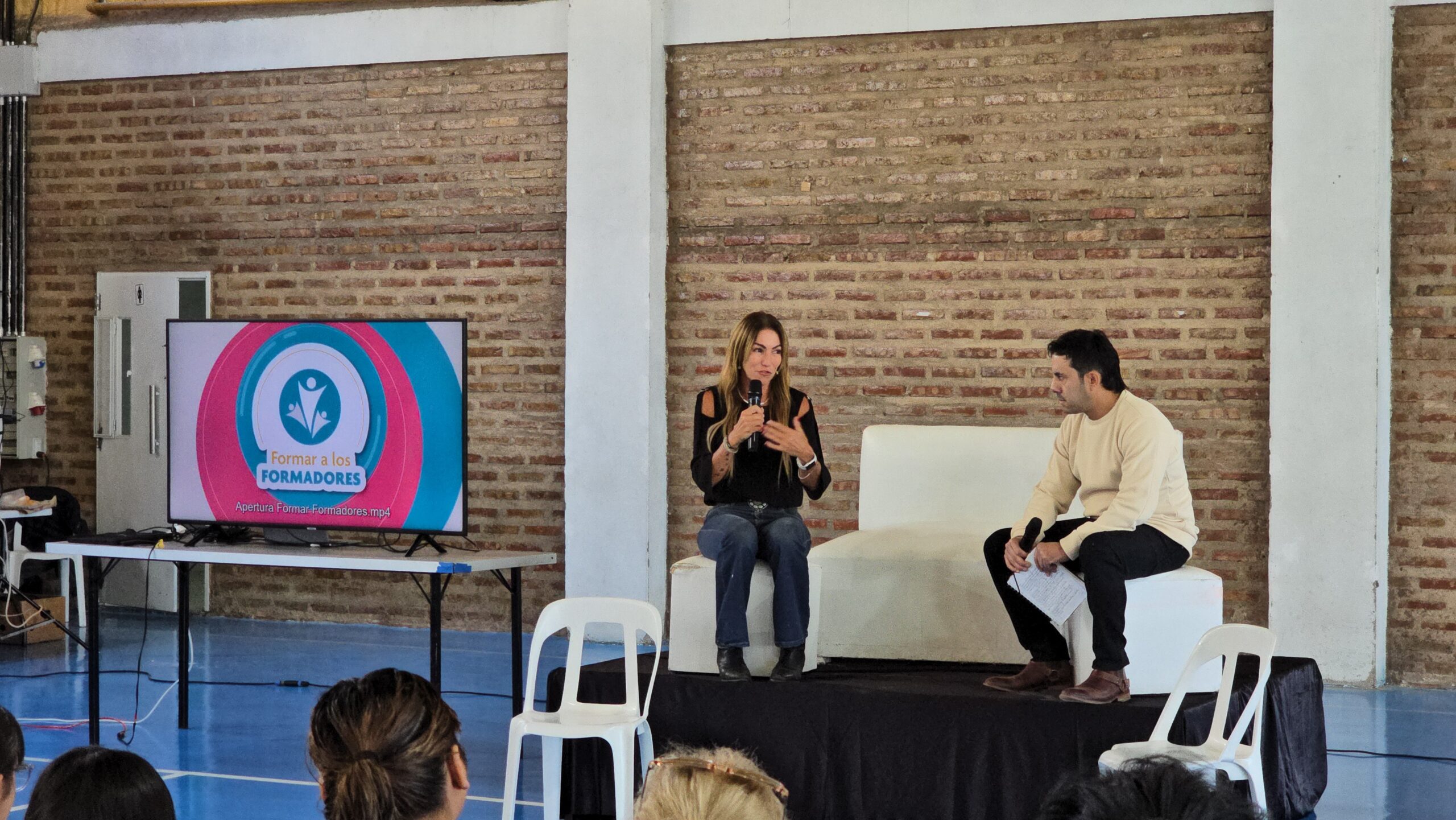 Charla de Magui Aicega en Neuquén: experiencia, liderazgo y valores en el deporte 8 Charla de Magui Aicega en Neuquén: experiencia, liderazgo y valores en el deporte 4