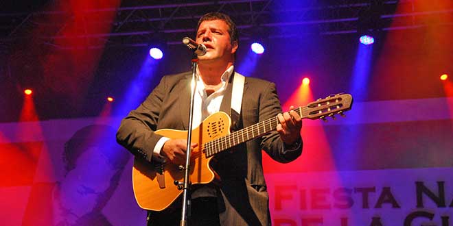 carlos garcia humorista