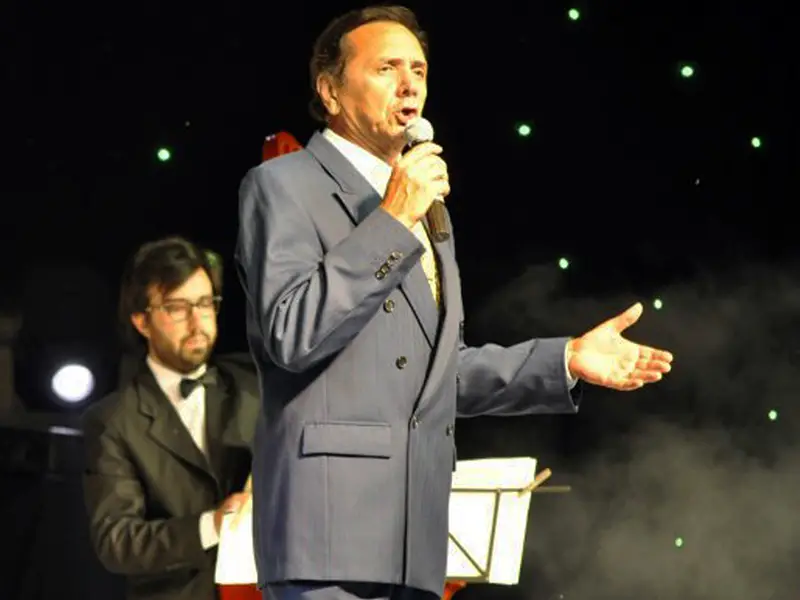 contratar a chiqui pereyra