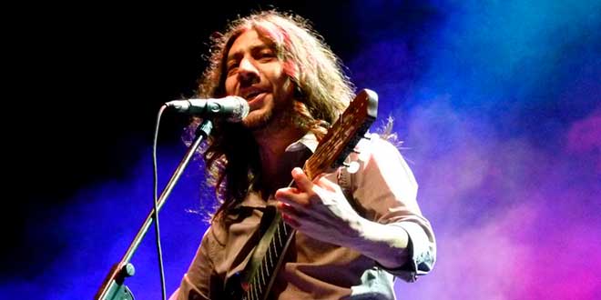 contratar a facundo toro