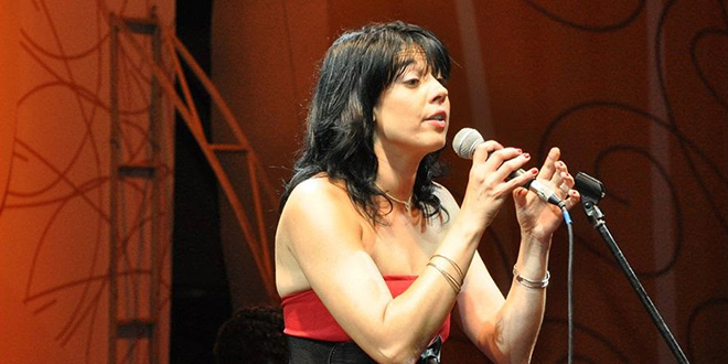 contratar a karina grigera