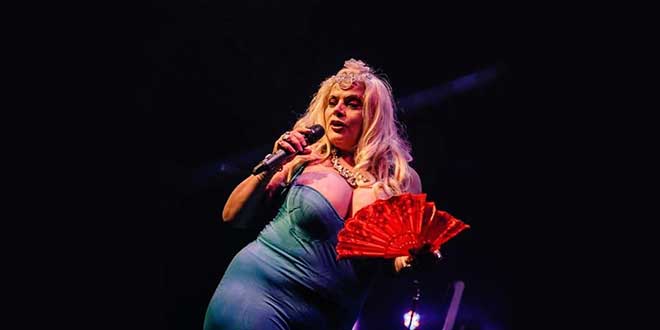 lia crucet para evento