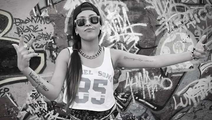 contratar a jackita