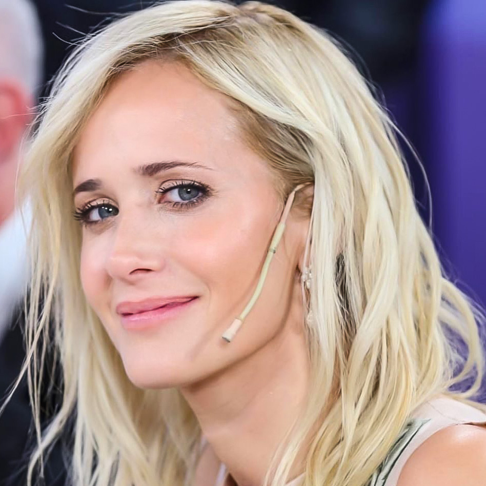 ¿Cómo podés contratar a Julieta Prandi?