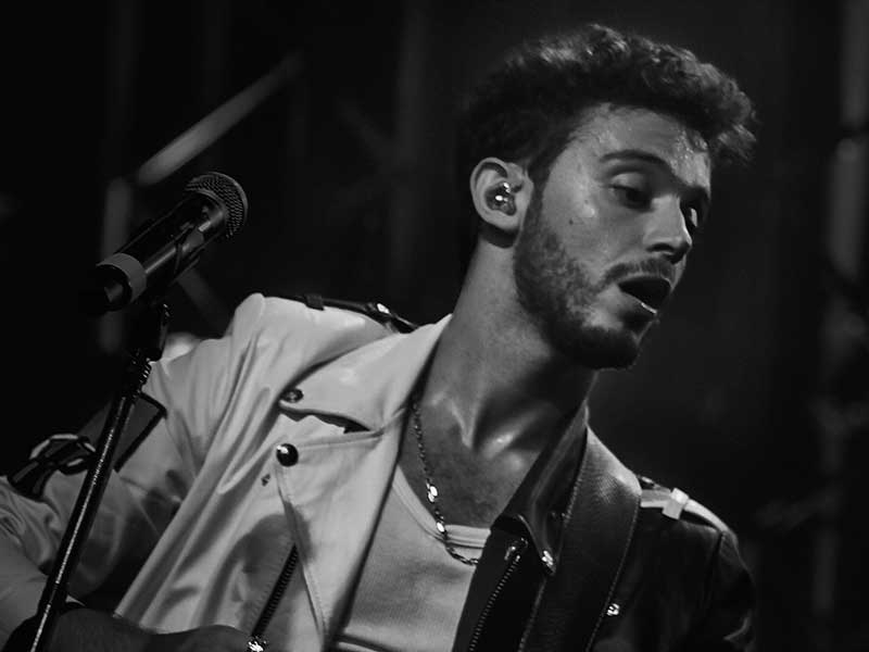 contratar a ruggero pasquarelli