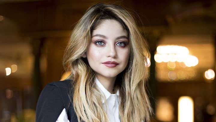 contratar a karol sevilla contratar a karol sevilla