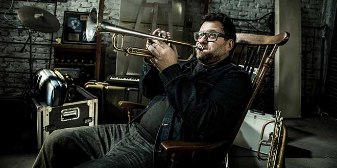 gillespi conductor, presentador
