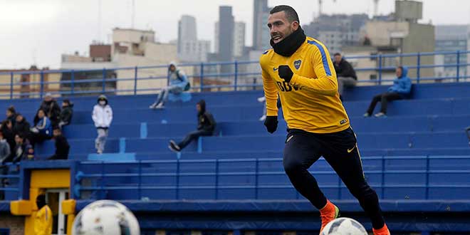 contratar a carlos tevez