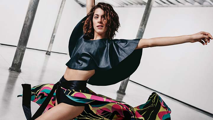 contratar a tini stoessel contratar a tini stoessel