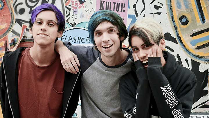 contratar a freak out