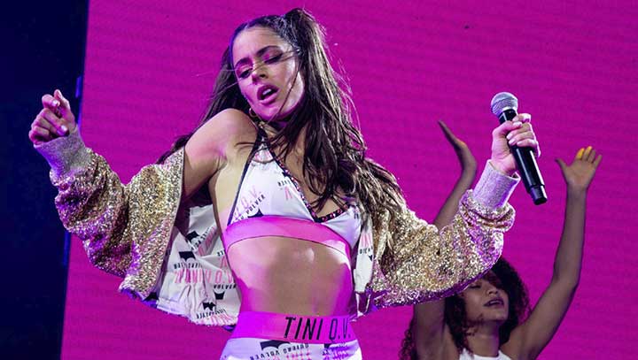 contratar a tini stoessel contratar a tini stoessel
