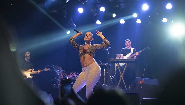 contratar a nathy peluso