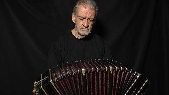 contratar a rodolfo mederos