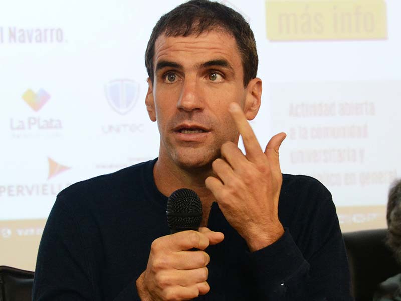 contratar a martin kremenchuzky
