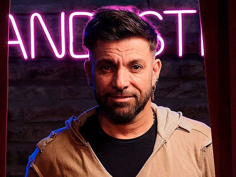 contratar a martin bossi