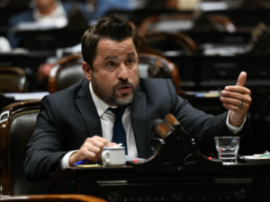 Martín Tetaz 12