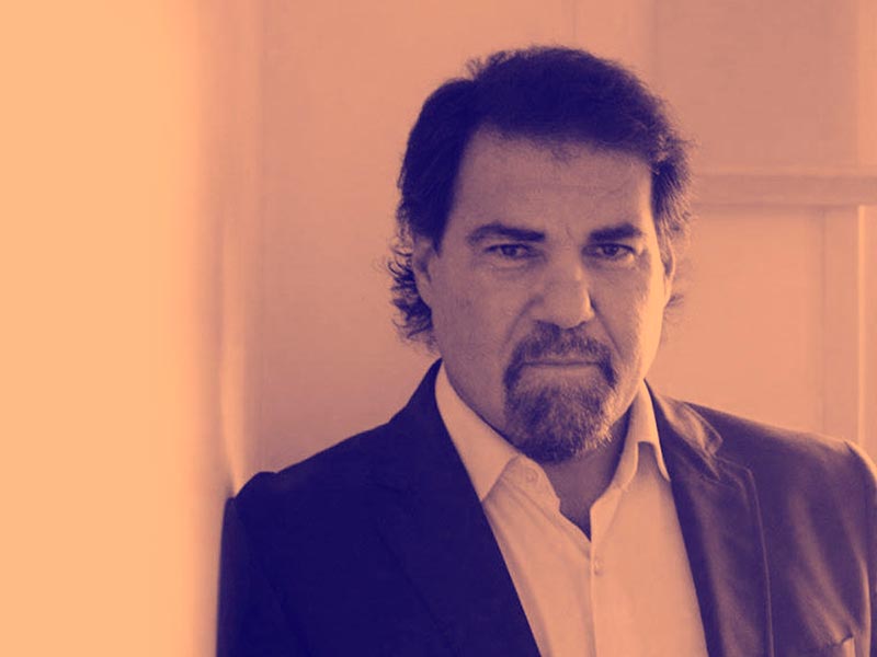 contratar a claudio zuchovicki