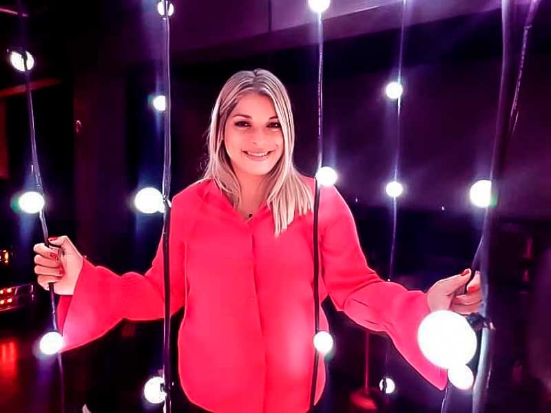 contratar a erica johana