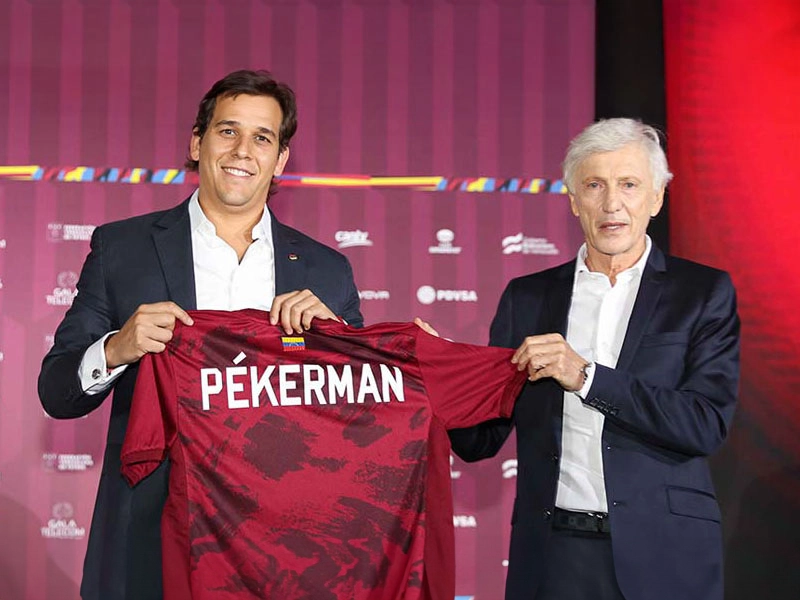 Pékerman entrenador de la Vinotinto