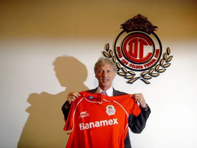 Pékerman como técnico de Toluca