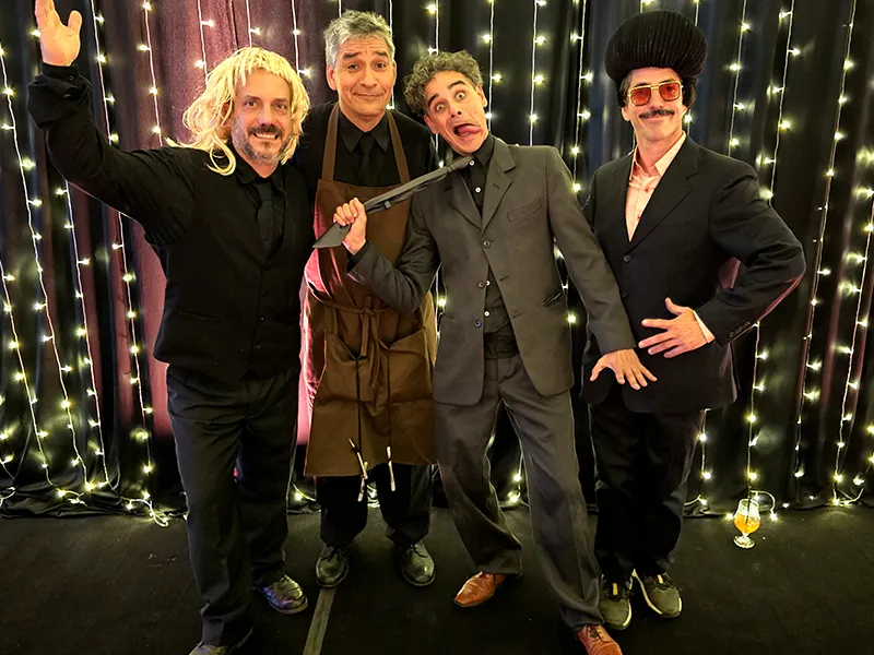 Mozos Locos e Invitados Falsos