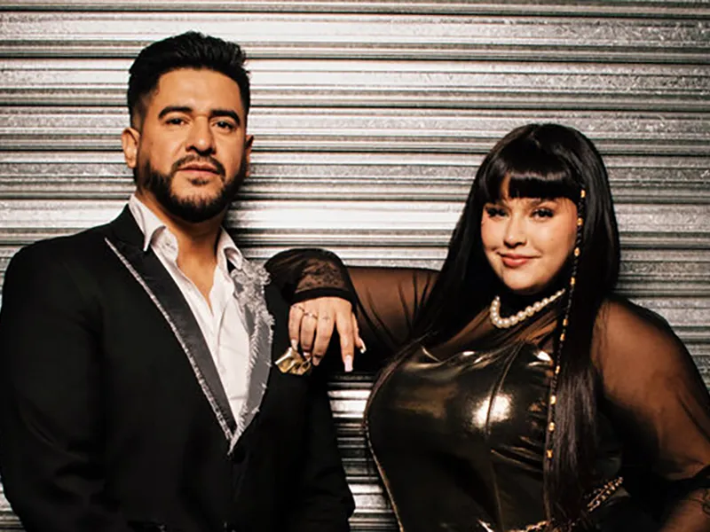 Flor Álvarez y Ráfaga