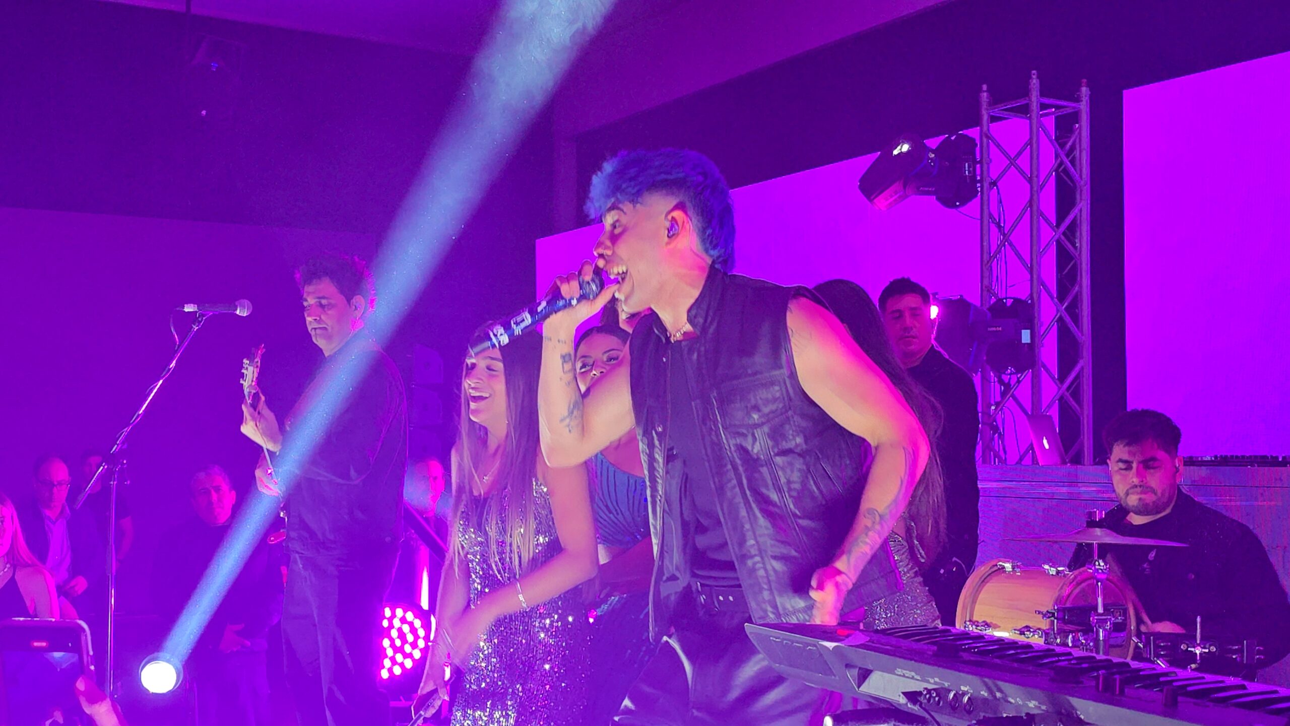 Luck Ra en los 15 de Paloma 1