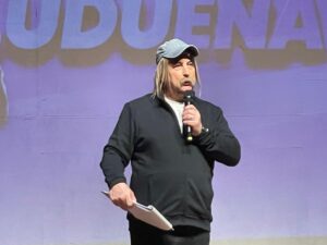 Luis Rubio presentó "Eber en Vivo" en el Teatro Otamendi 7 El show de Eber Ludueña en San Fernando