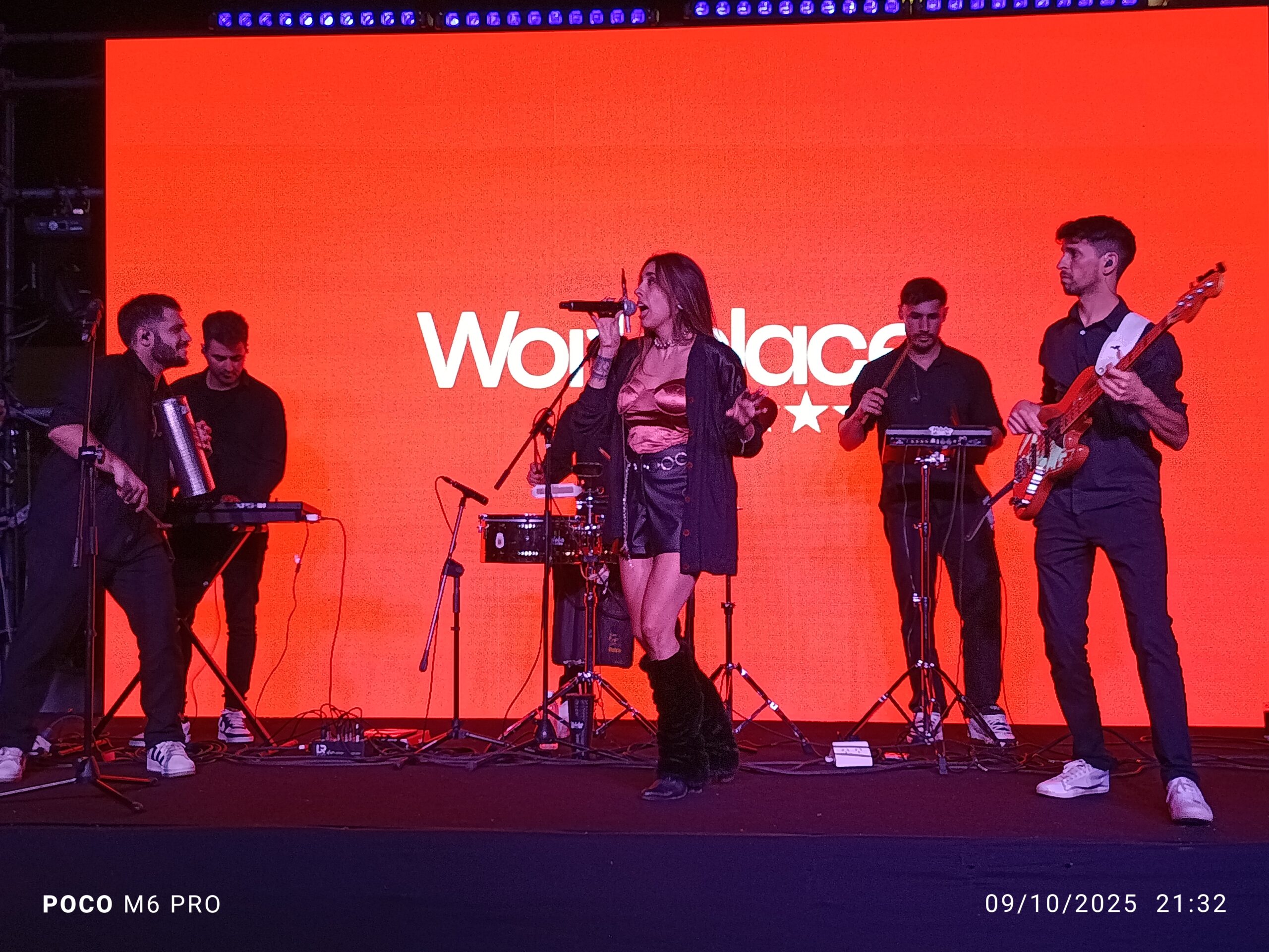 Kaloba Cumbia hizo vibrar el cocktail exclusivo de IRSA 13