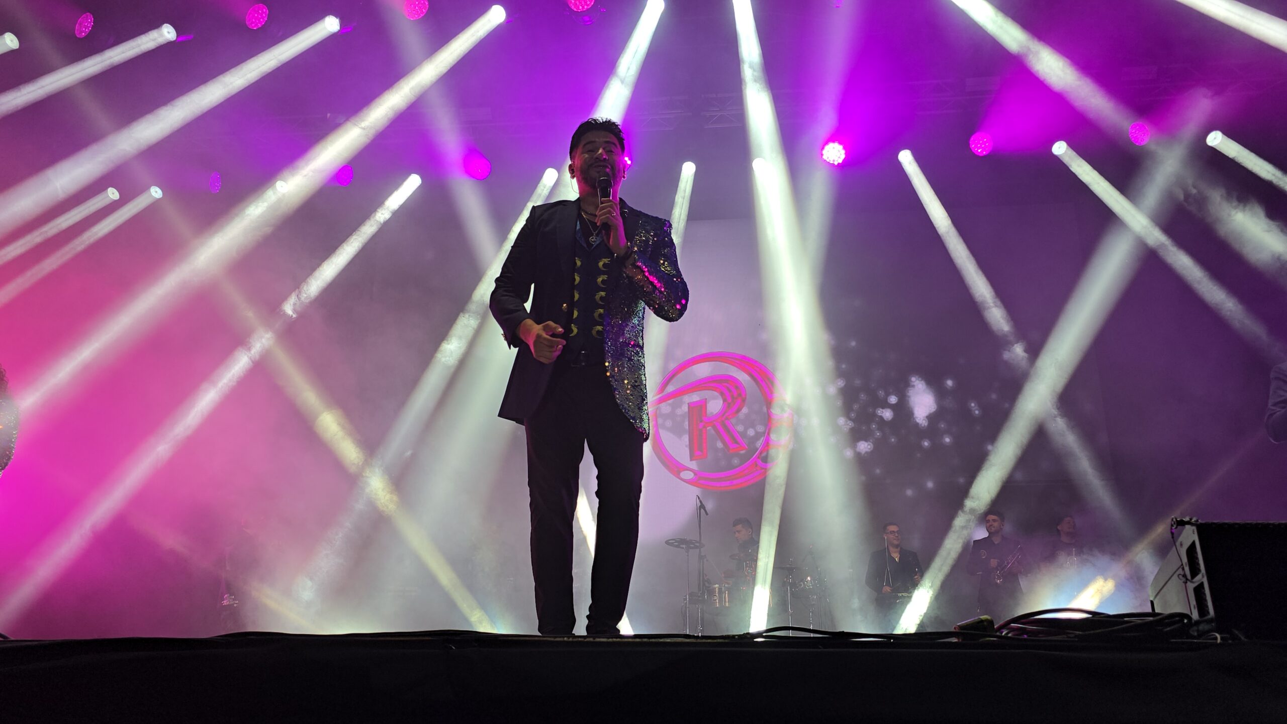 World Music BA realizó la producción artística de la Mega Fiesta de Ternium en San Nicolás 24