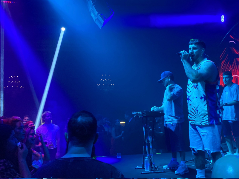 World Music BA presentó a Román El Original en la fiesta de fin de año de Red Link 4