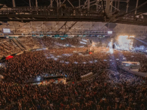 ¿Cuál fue el mensaje del Indio Solari en La Plata que emocionó al público en el show de Los Fundamentalistas? 4