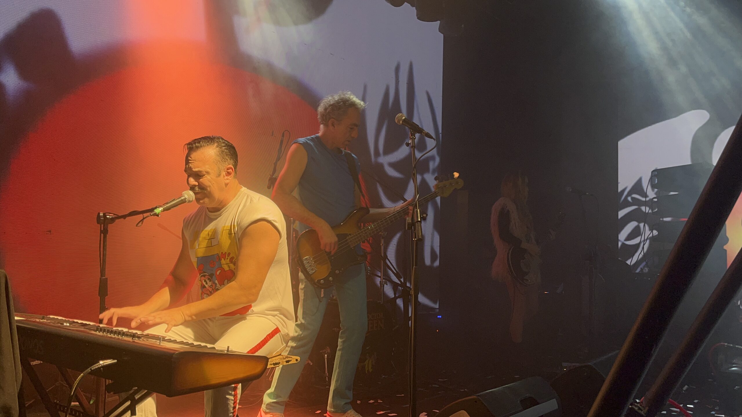 Show de Doctor Queen en un cumpleaños de 60 9