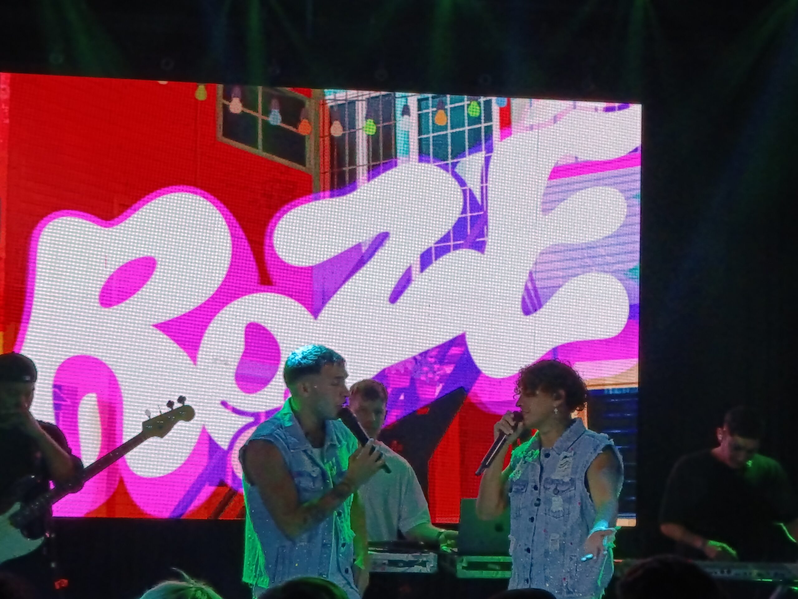 Show de Roze en el cumpleaños de 15 de Mora 13