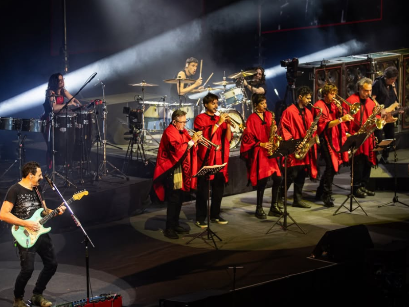 Divididos en el Movistar Arena: La aplanadora presentó su nuevo disco en un show repleto de condimentos 5