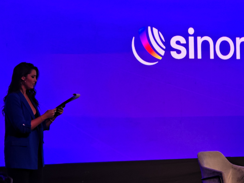 Jimena Grandinetti brilló en la conducción de SINOR 2026 9